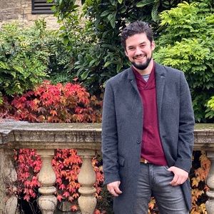 Meet your Posher, Robert